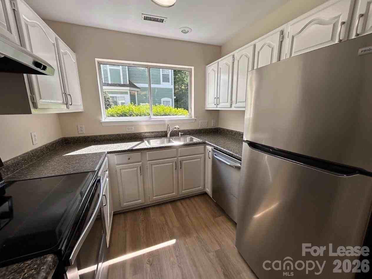 17418 Tuscany Ln - Photo 6 of 19