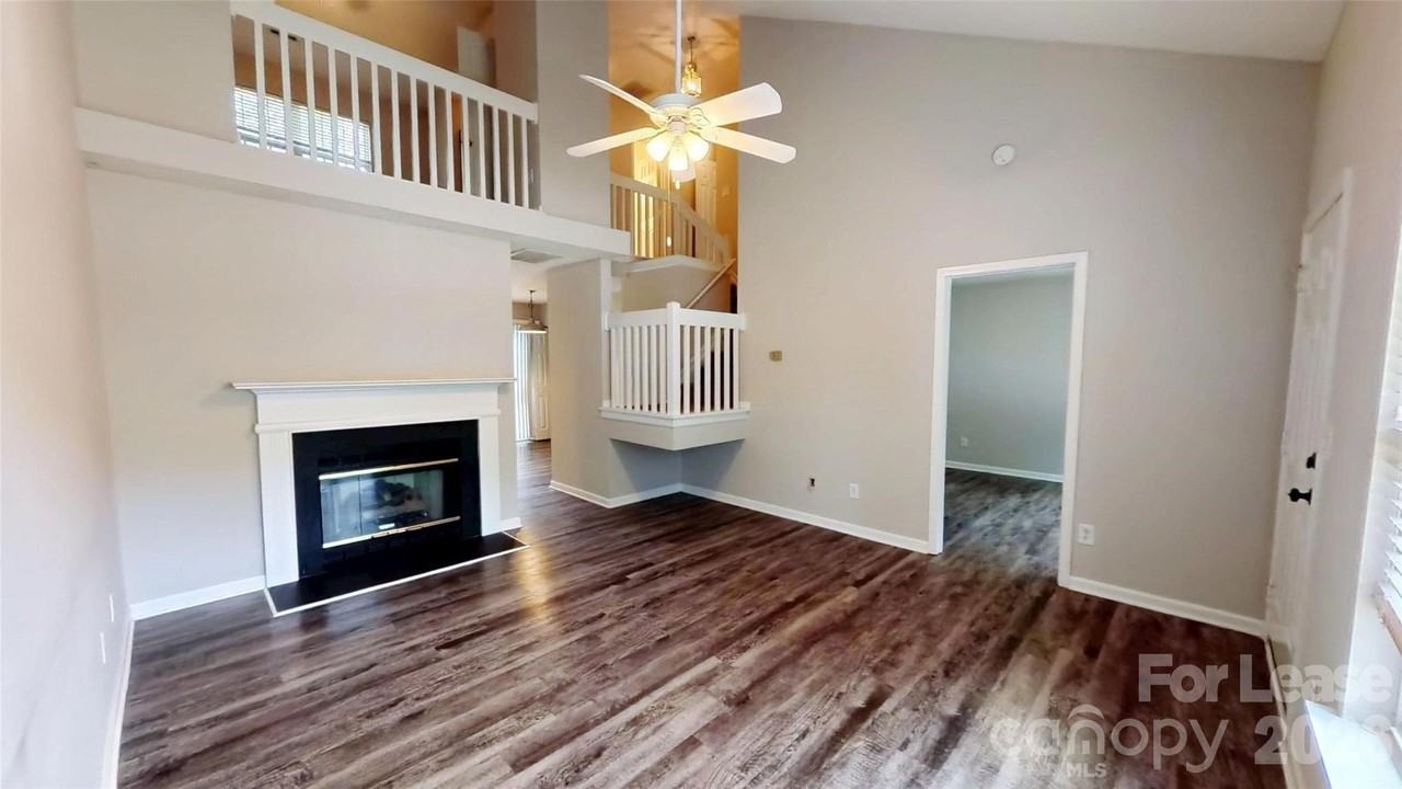 2205 Cigar Ct - Photo 2 of 9