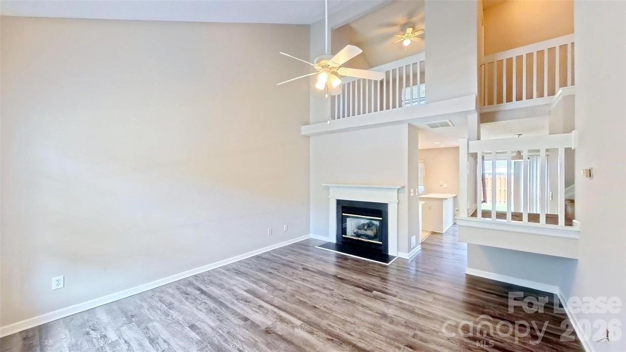 2205 Cigar Ct - Photo 3 of 9