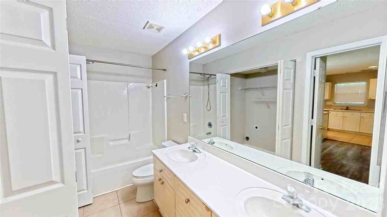 2205 Cigar Ct - Photo 7 of 9