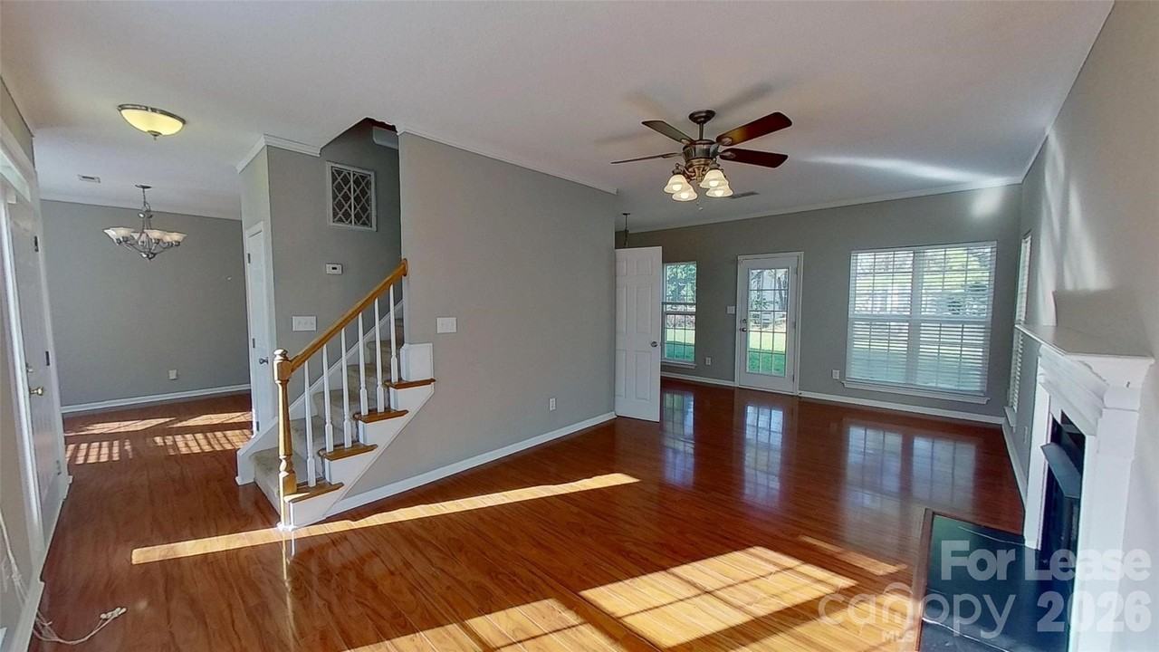 7236 Rock Island Rd - Photo 3 of 11