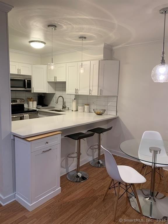 33 Pleasant St #13 - Photo 3 of 12