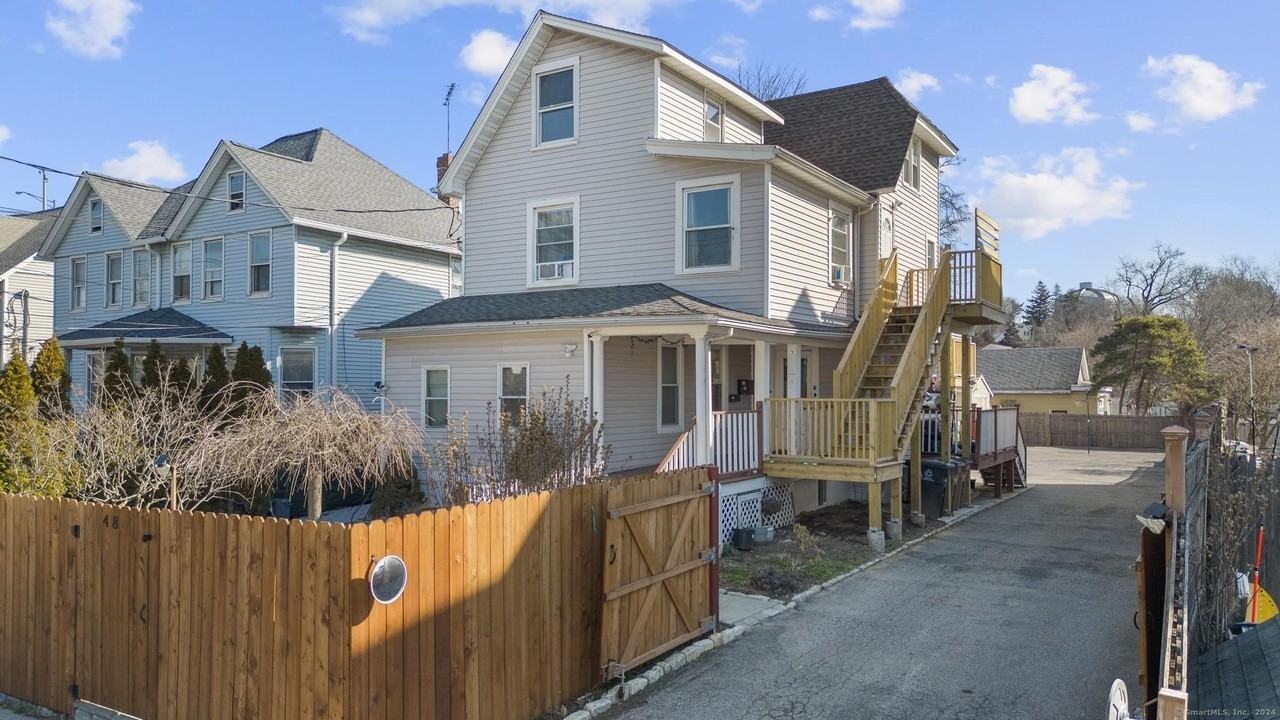 48 Lockwood Ave #3