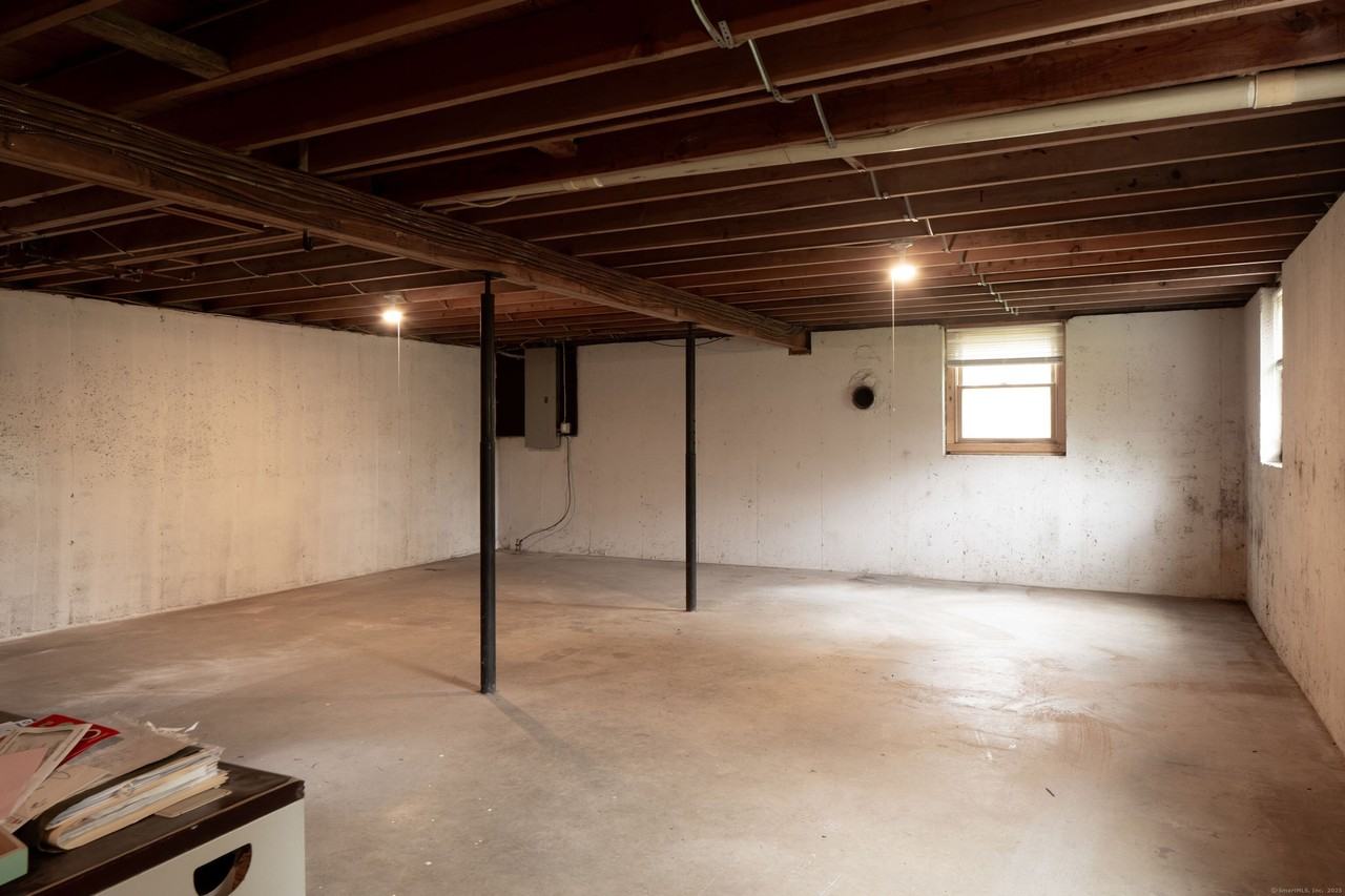 30 Housatonic Ave - Photo 7 of 22