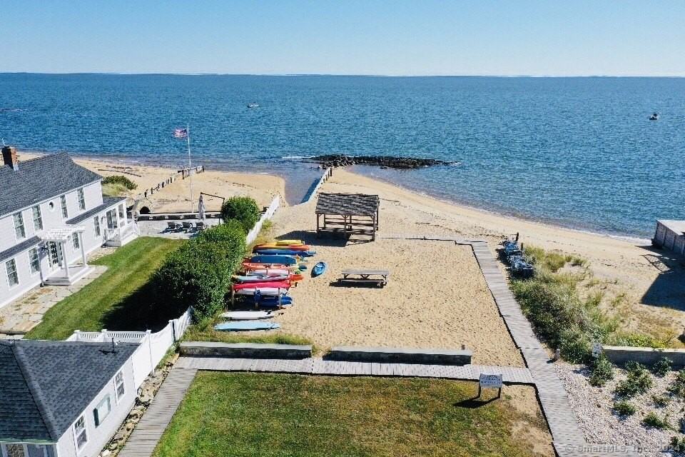 55 Overshores W - Photo 2 of 17