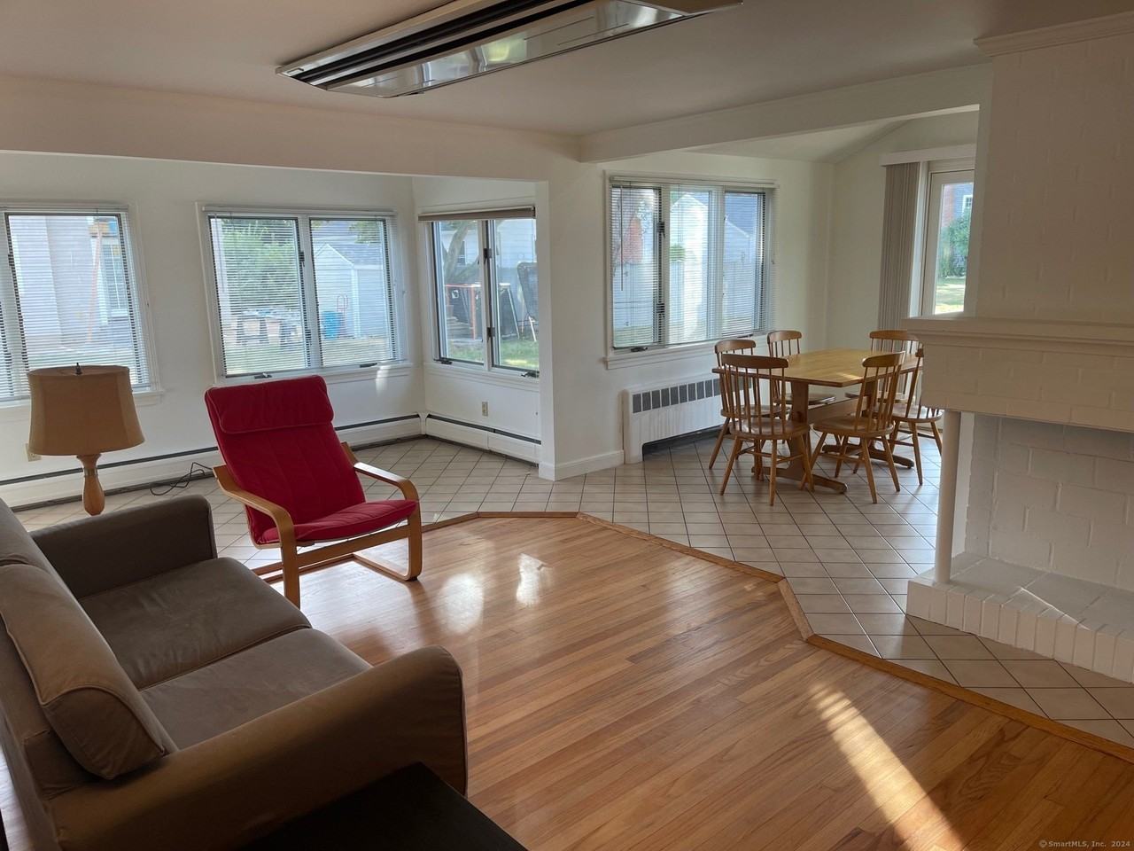 55 Overshores W - Photo 3 of 17