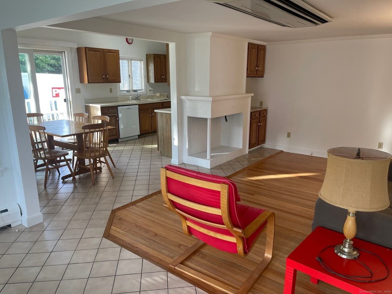 55 Overshores W - Photo 4 of 17