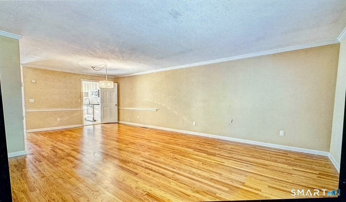 136 Tunxis Vlg #136 - Photo 5 of 39