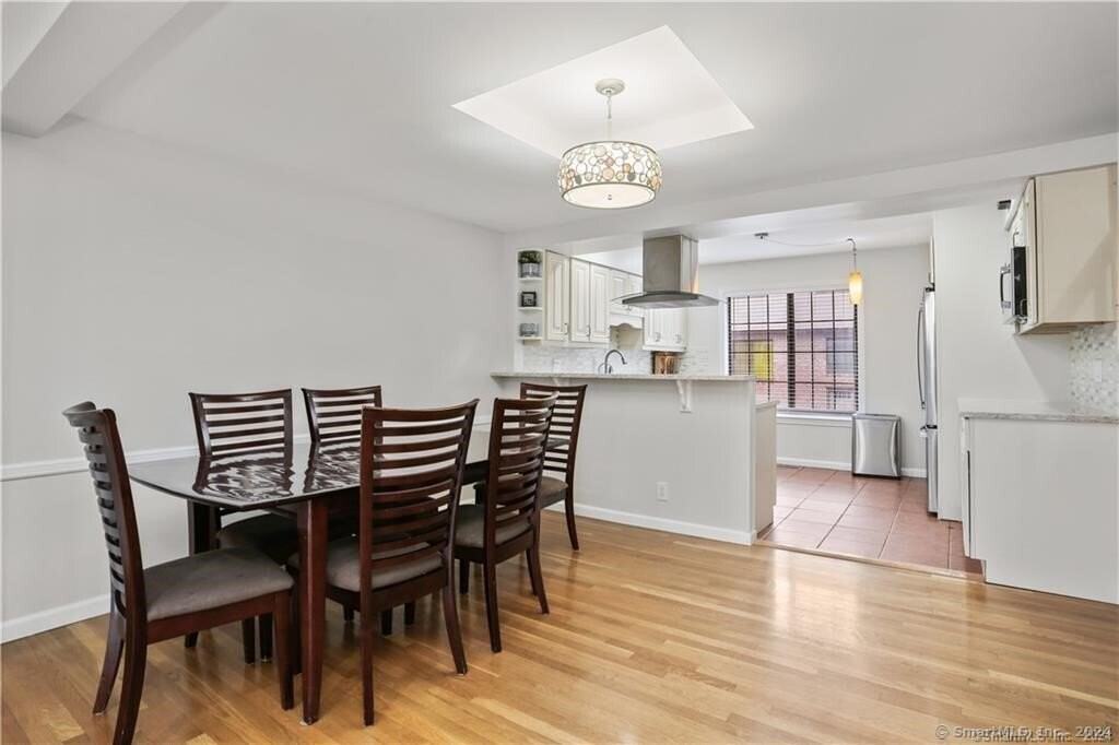 237 Strawberry Hill Ave #42 - Photo 7 of 28