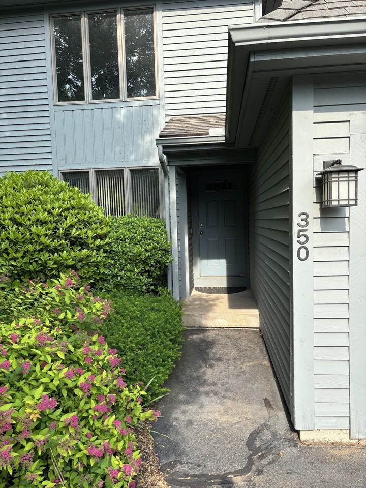 350 Cavan Ln #350 - Photo 2 of 6