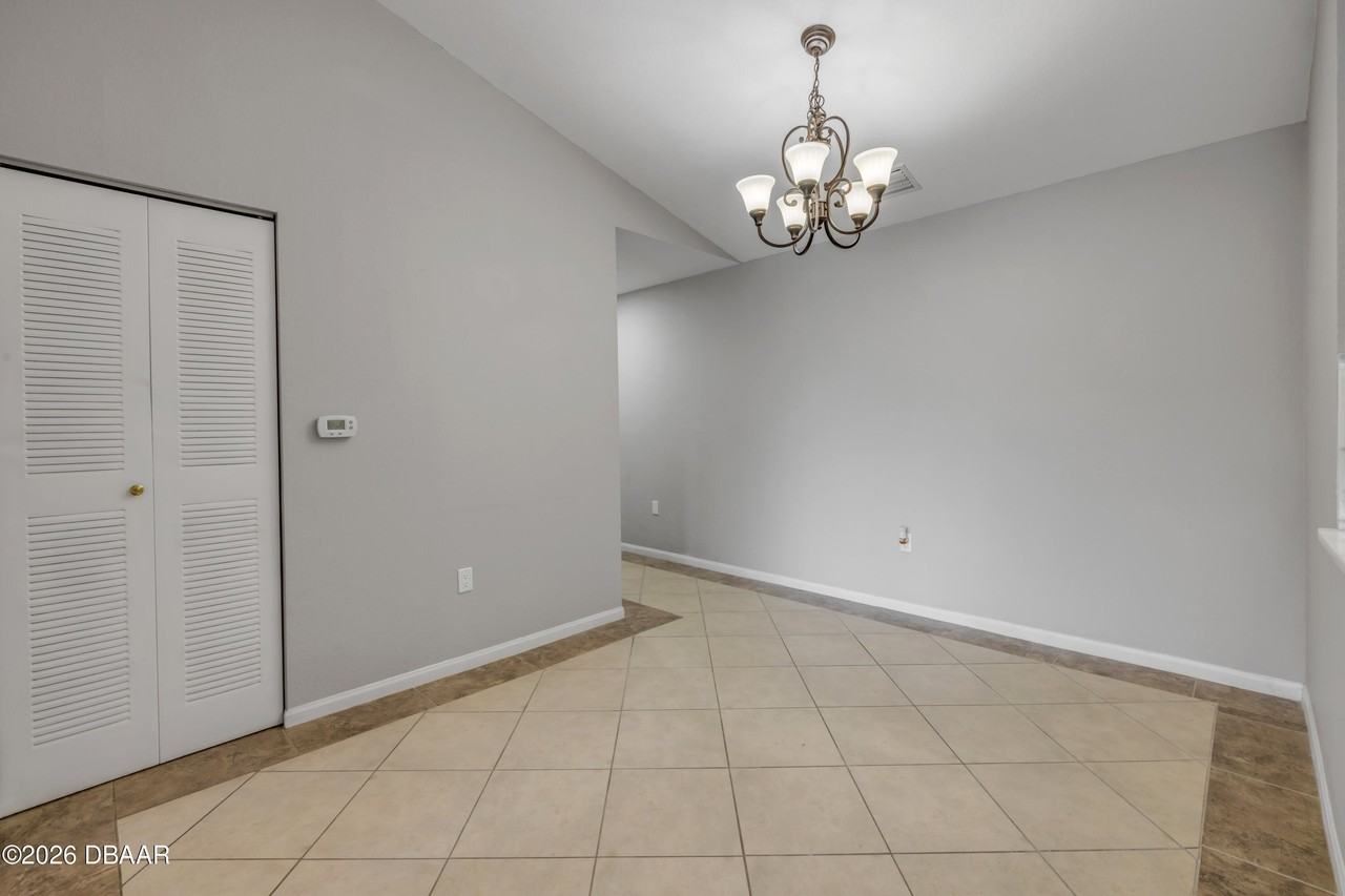940 Village Trl #4-306 - Photo 4 of 50