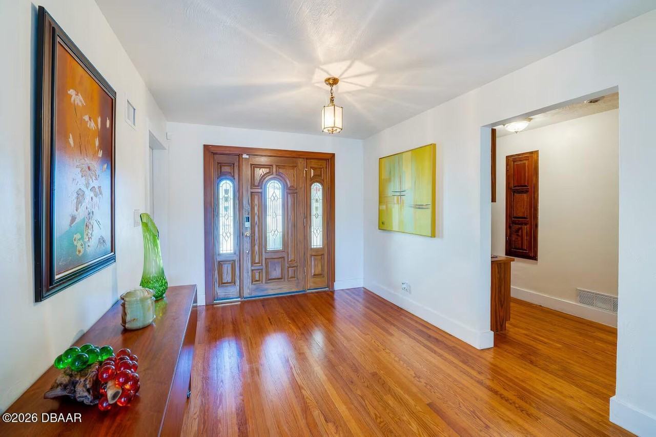 1286 John Anderson Dr - Photo 2 of 50