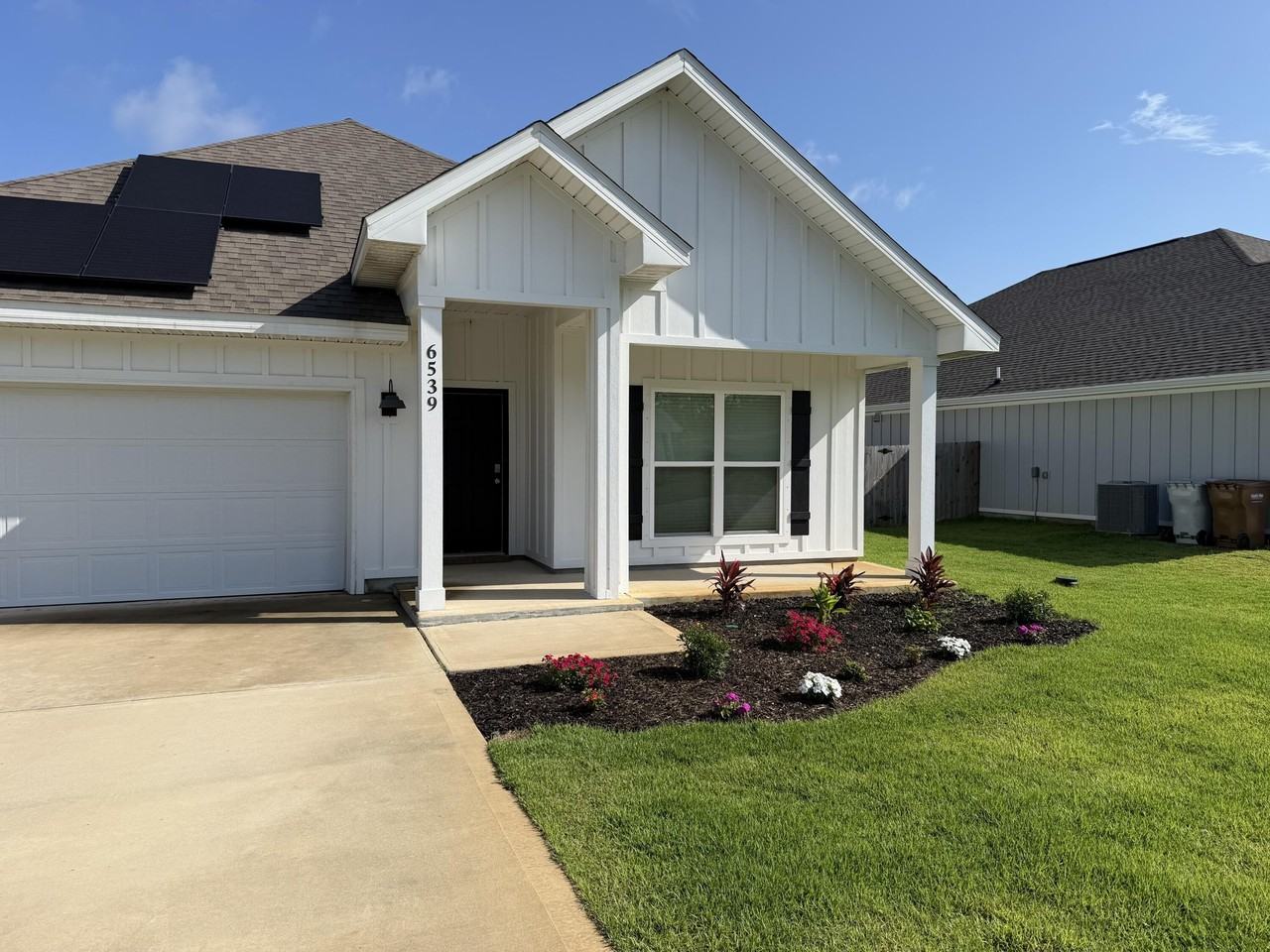6539 Forest Bay Ave - Photo 2 of 24