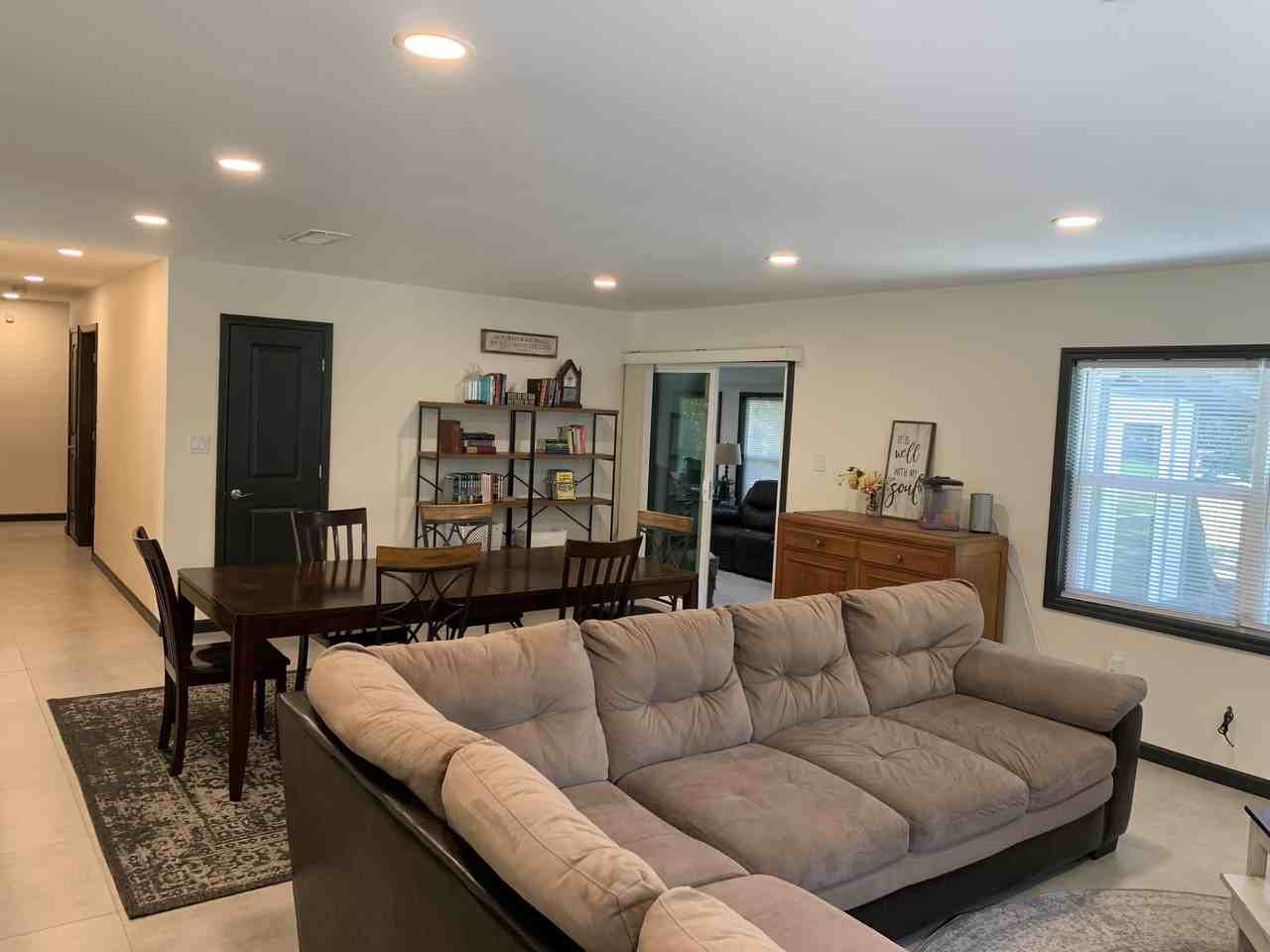 263 Mississippi Ave - Photo 3 of 30