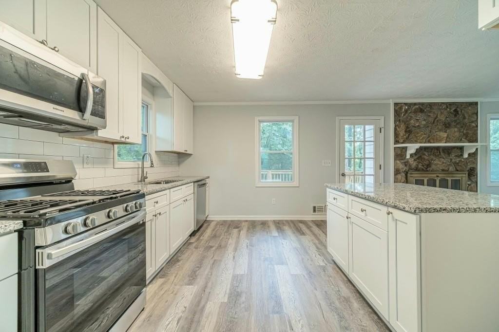 325 Little Rock Ct - Photo 6 of 12