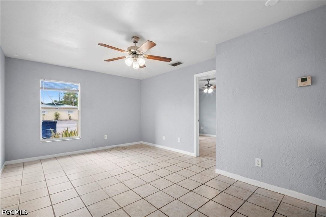 5449 10th Ave - Photo 4 of 18