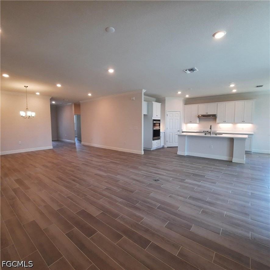 4102 Nw 26th St - Photo 5 of 36