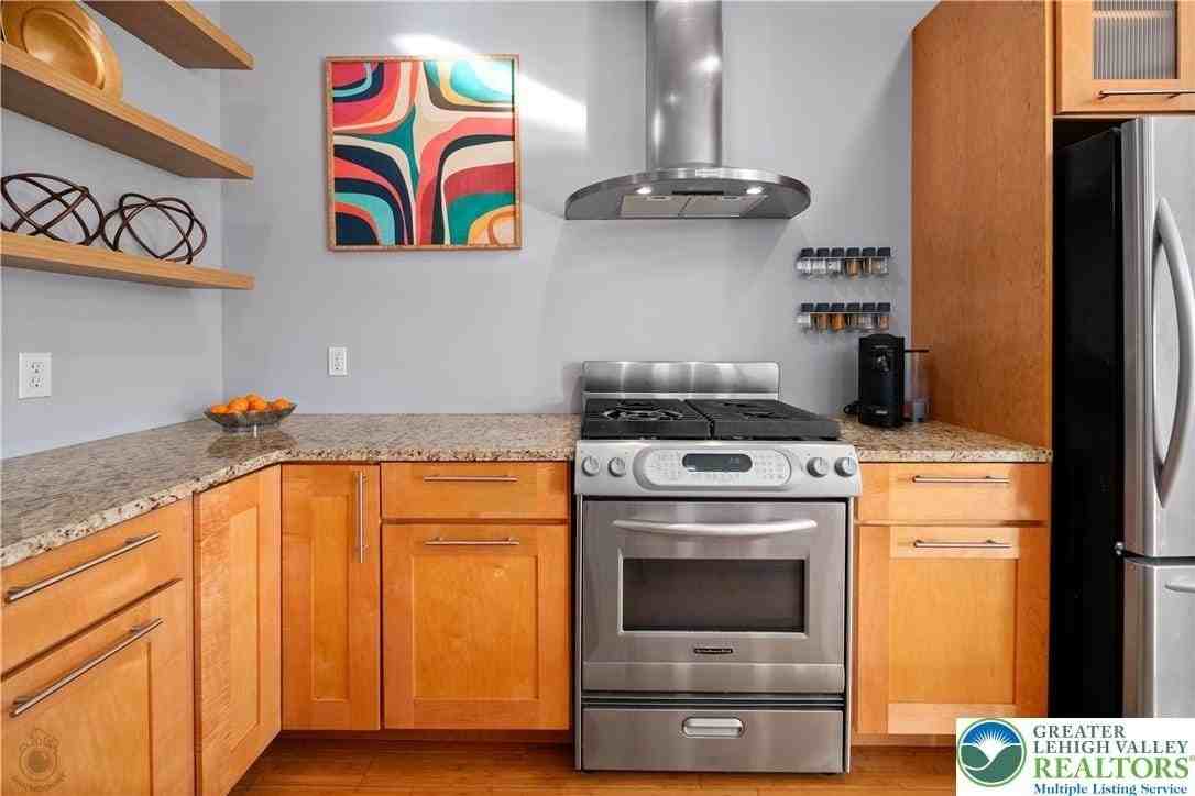 4079 Waterford Dr - Photo 6 of 25