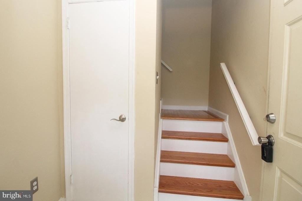 262 Andover Pl - Photo 2 of 24