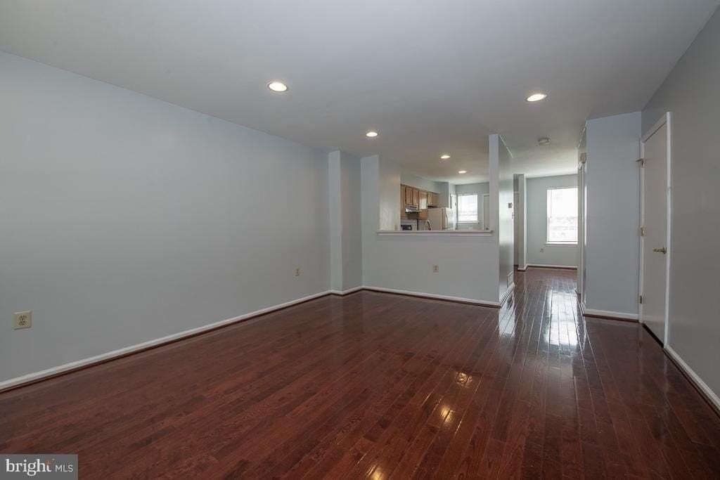 1216 Ogden St - Photo 4 of 49