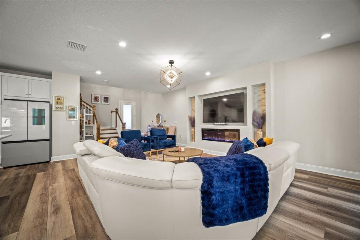 11358 Newtonian Blvd #1 - Photo 5 of 29