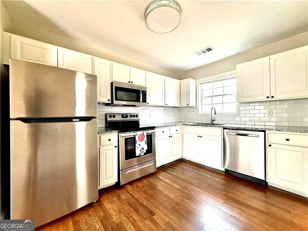 1449 Lynford Dr Sw - Photo 4 of 21