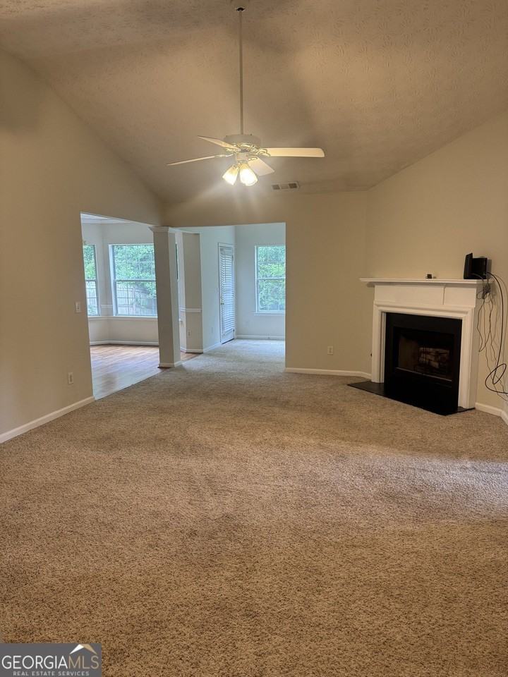 6410 Winston Trce - Photo 4 of 26
