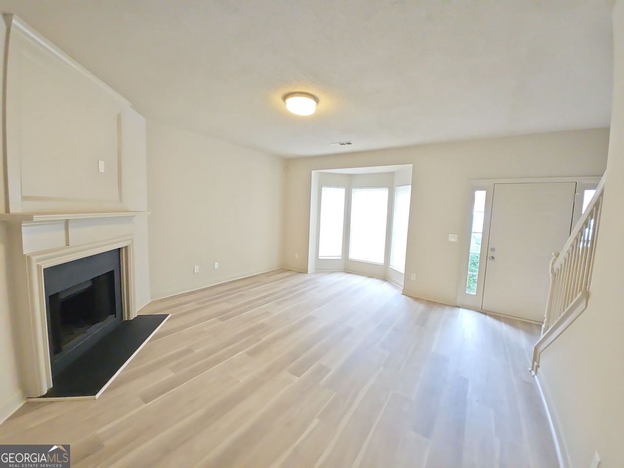 2671 Parkway Trl - Photo 2 of 14