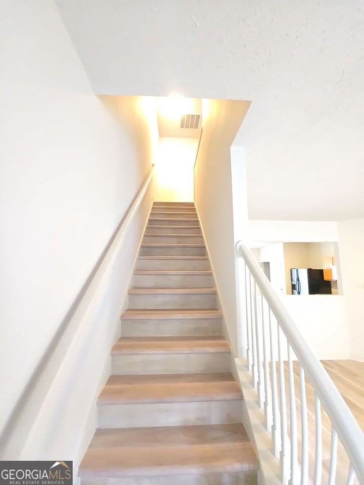 2671 Parkway Trl - Photo 5 of 14