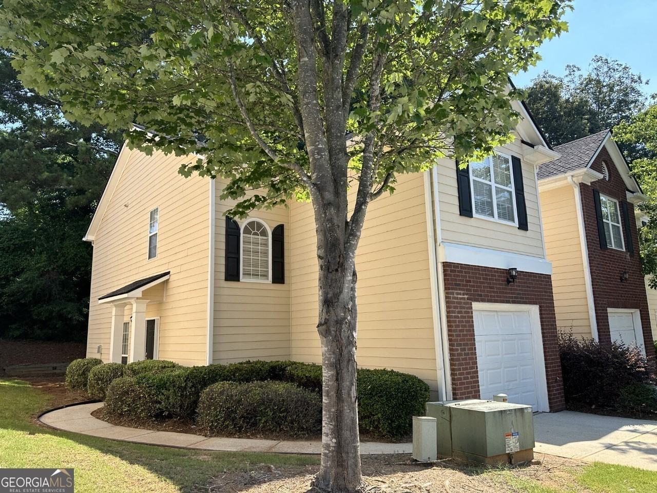 7040 Biltmore Trce - Photo 3 of 35