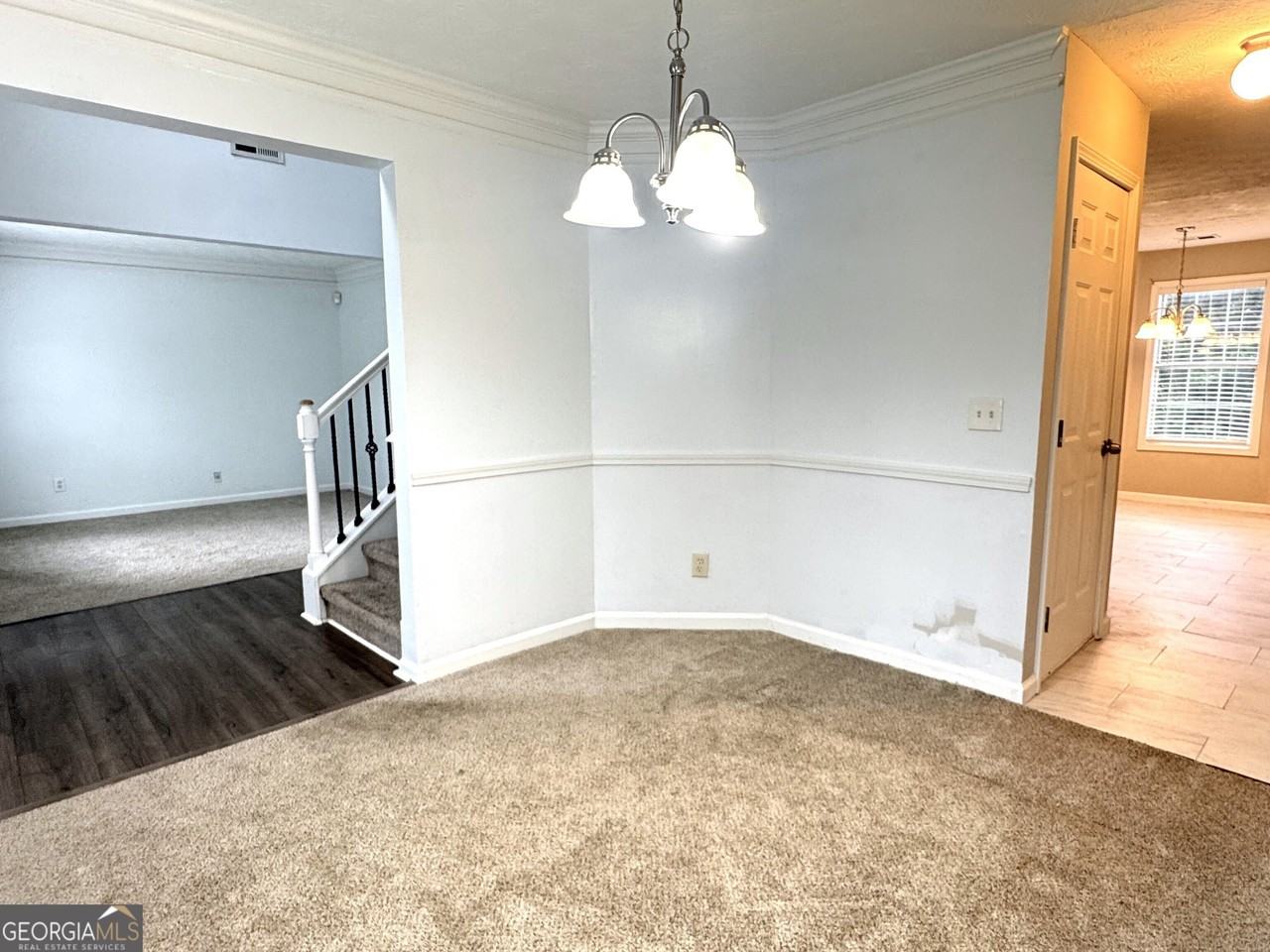 2121 Silva Ct - Photo 6 of 38