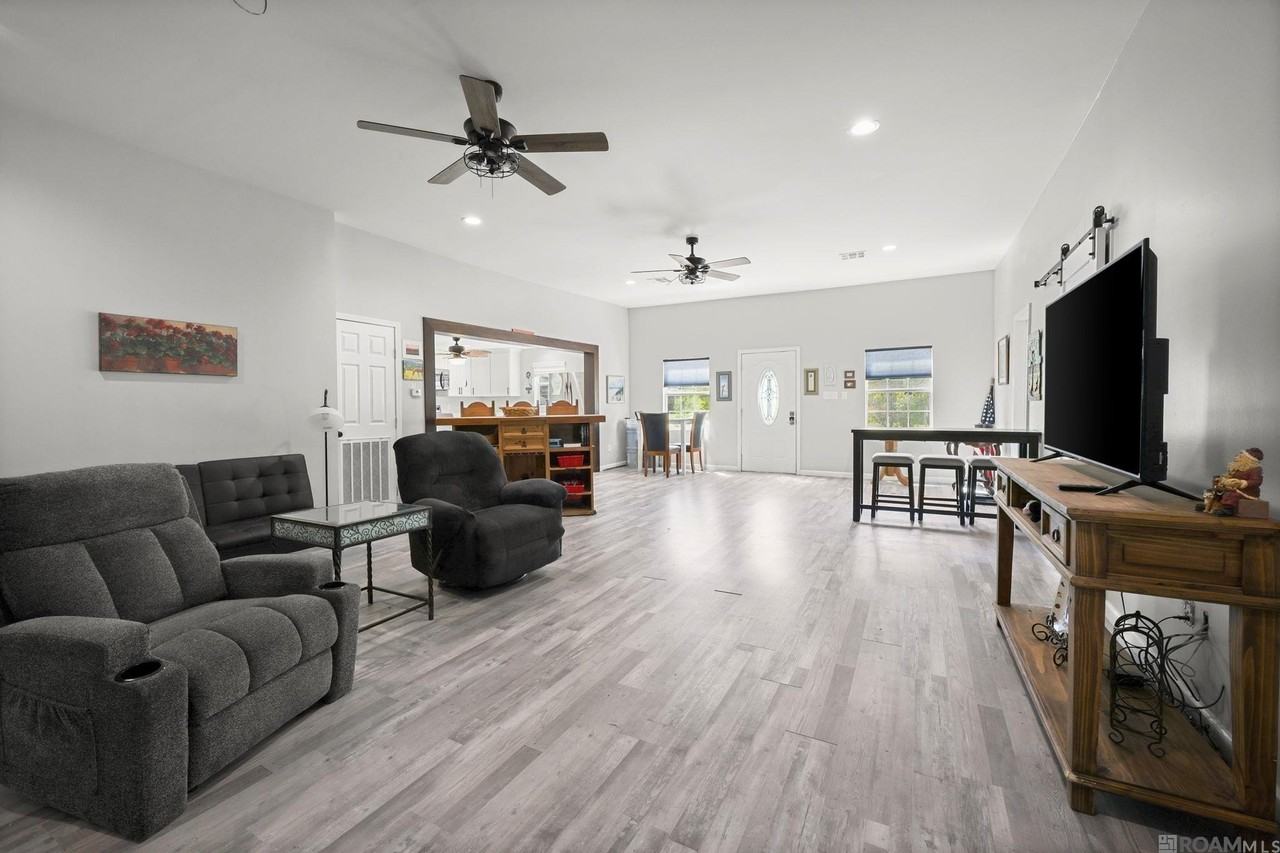 32027 Pats Ln - Photo 6 of 18