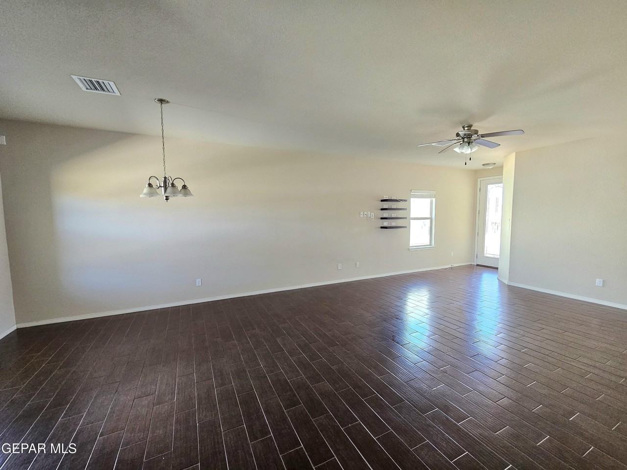 2217 Furtherpoint Pl - Photo 5 of 28