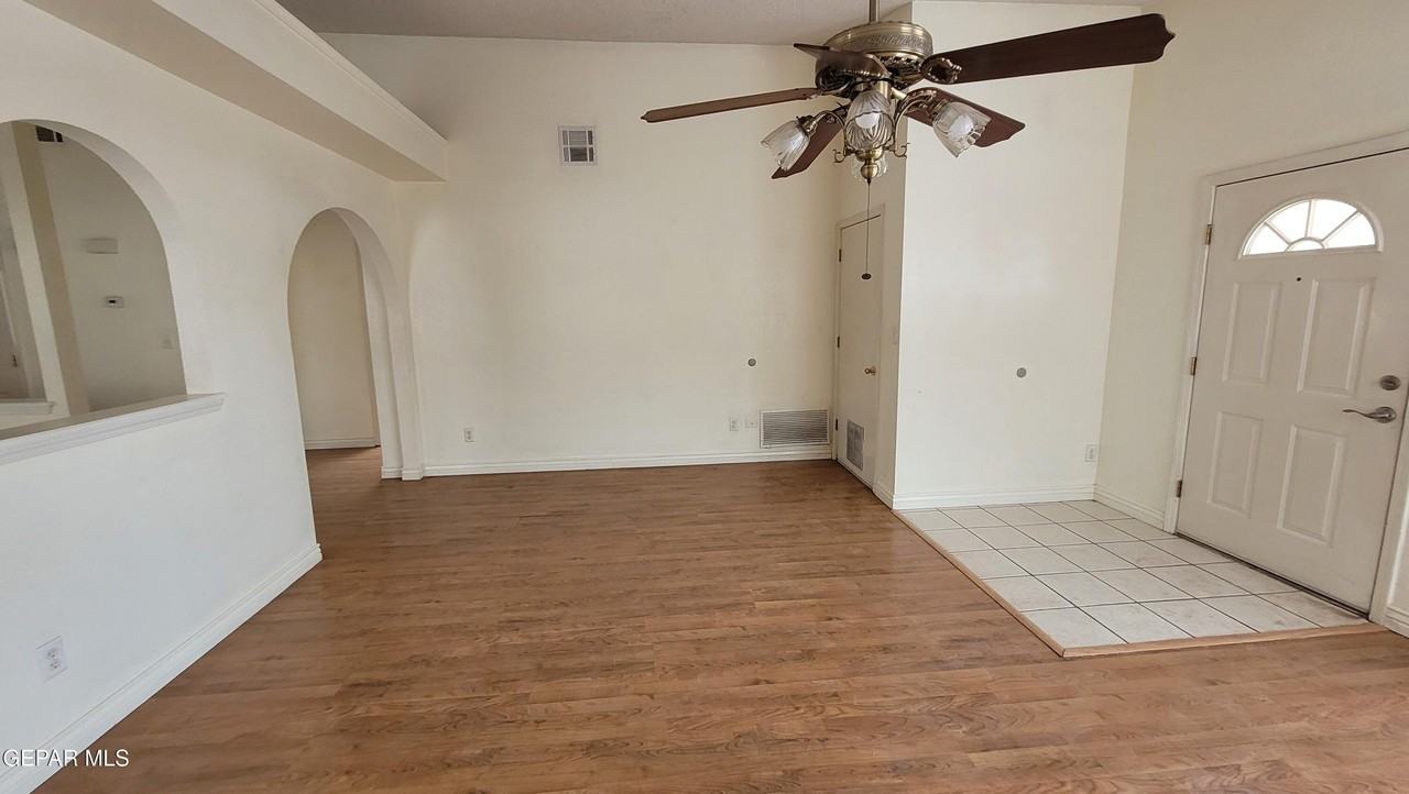 3457 Carlos Moran Ct - Photo 5 of 32
