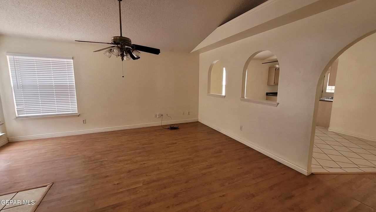 3457 Carlos Moran Ct - Photo 7 of 32