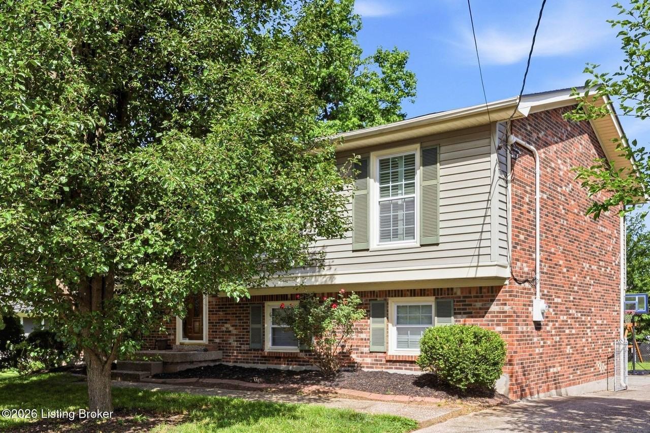 3605 Birnamwood Ct - Photo 3 of 46