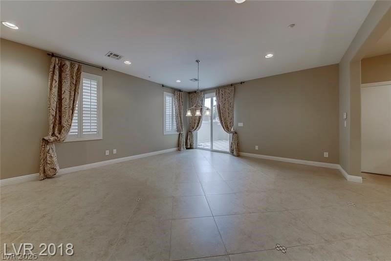 3144 Whitfeild Ave - Photo 7 of 50