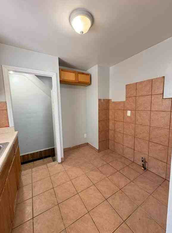 6181 Neff Ave - Photo 5 of 12