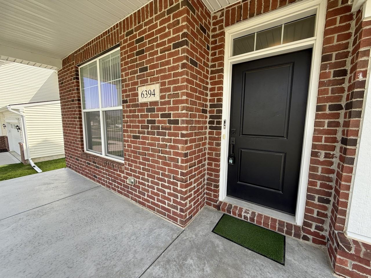 6394 S Trailwoods Dr - Photo 2 of 50