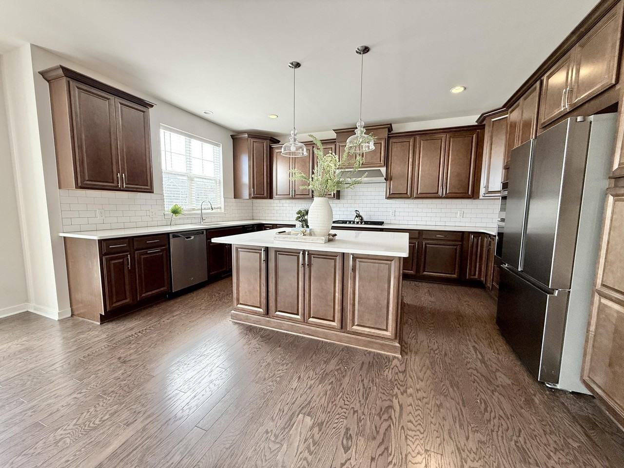 6394 S Trailwoods Dr - Photo 4 of 50