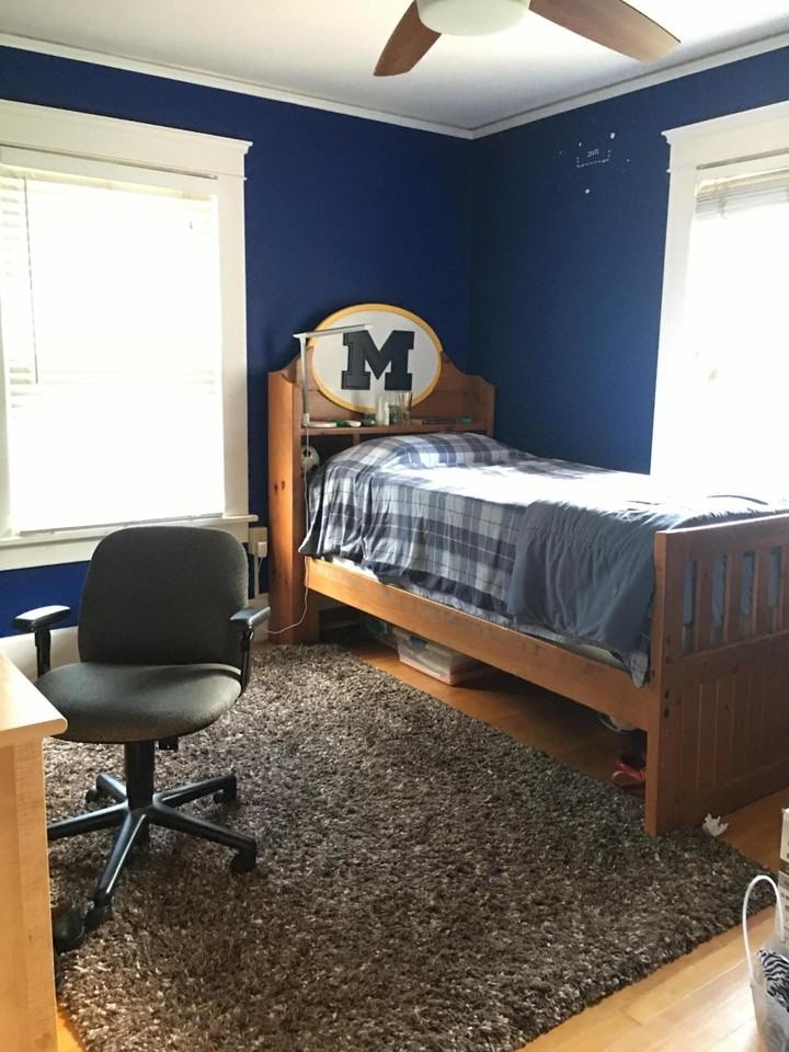 1055 Lincoln Ave - Photo 6 of 14