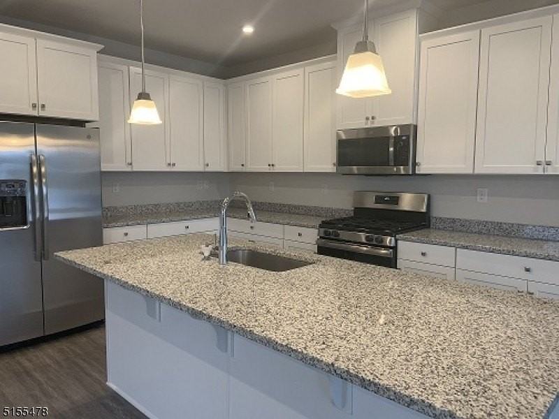 25 Cypress Ln - Photo 4 of 15