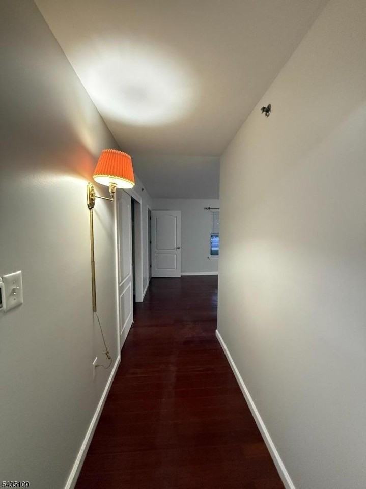 901 Stuyvesant Ave Apt 110 #110 - Photo 4 of 9