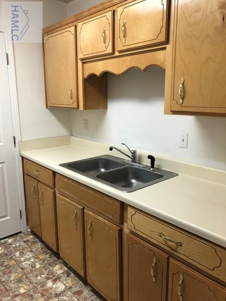 134 Rolland St Apt 12 - Photo 3 of 7