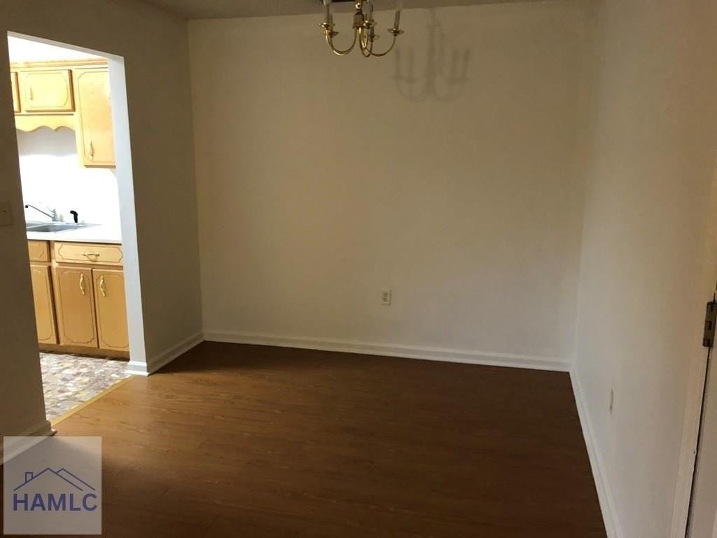 134 Rolland St Apt 12 - Photo 4 of 7