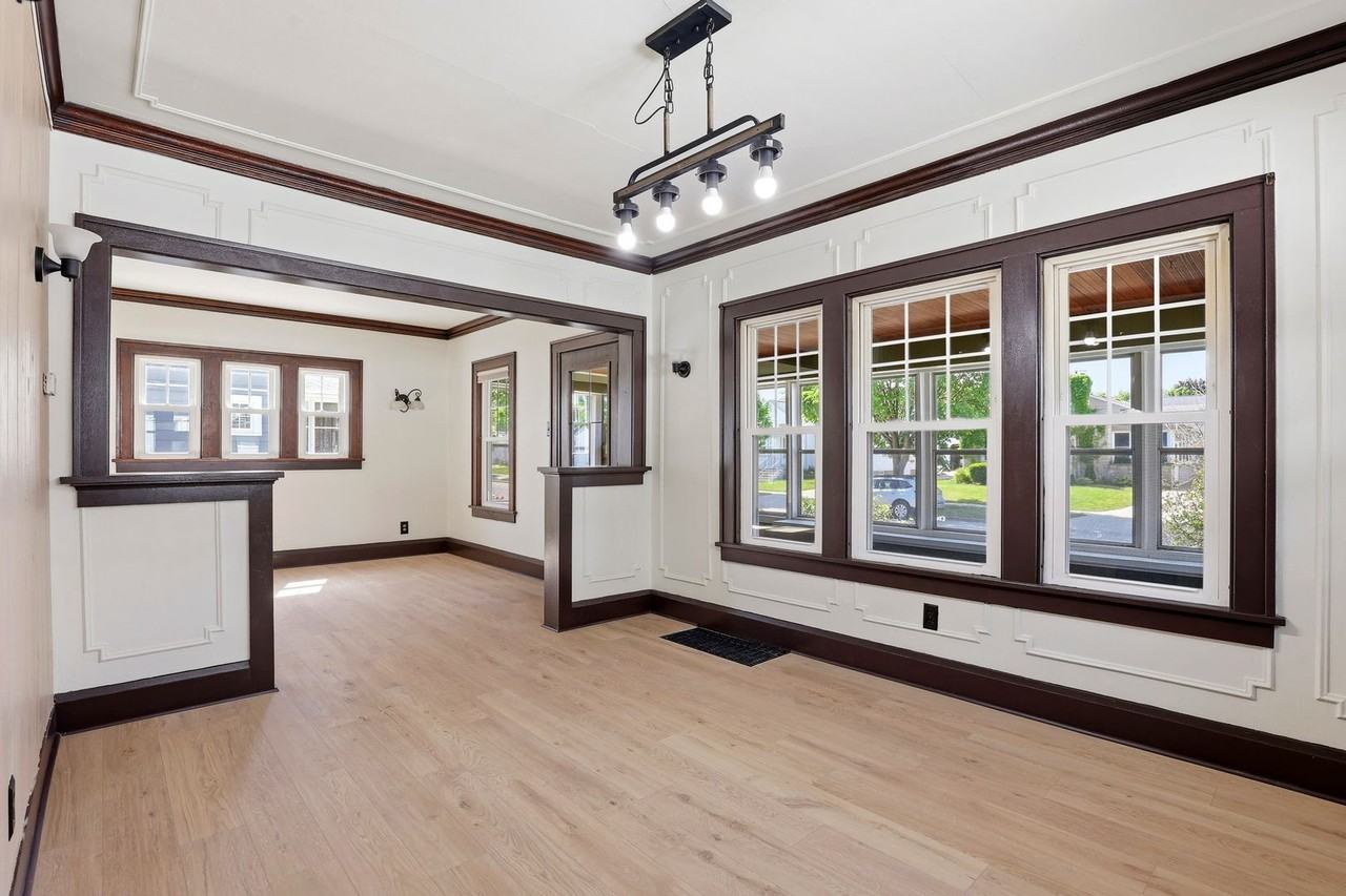 177 14th St - Photo 4 of 25