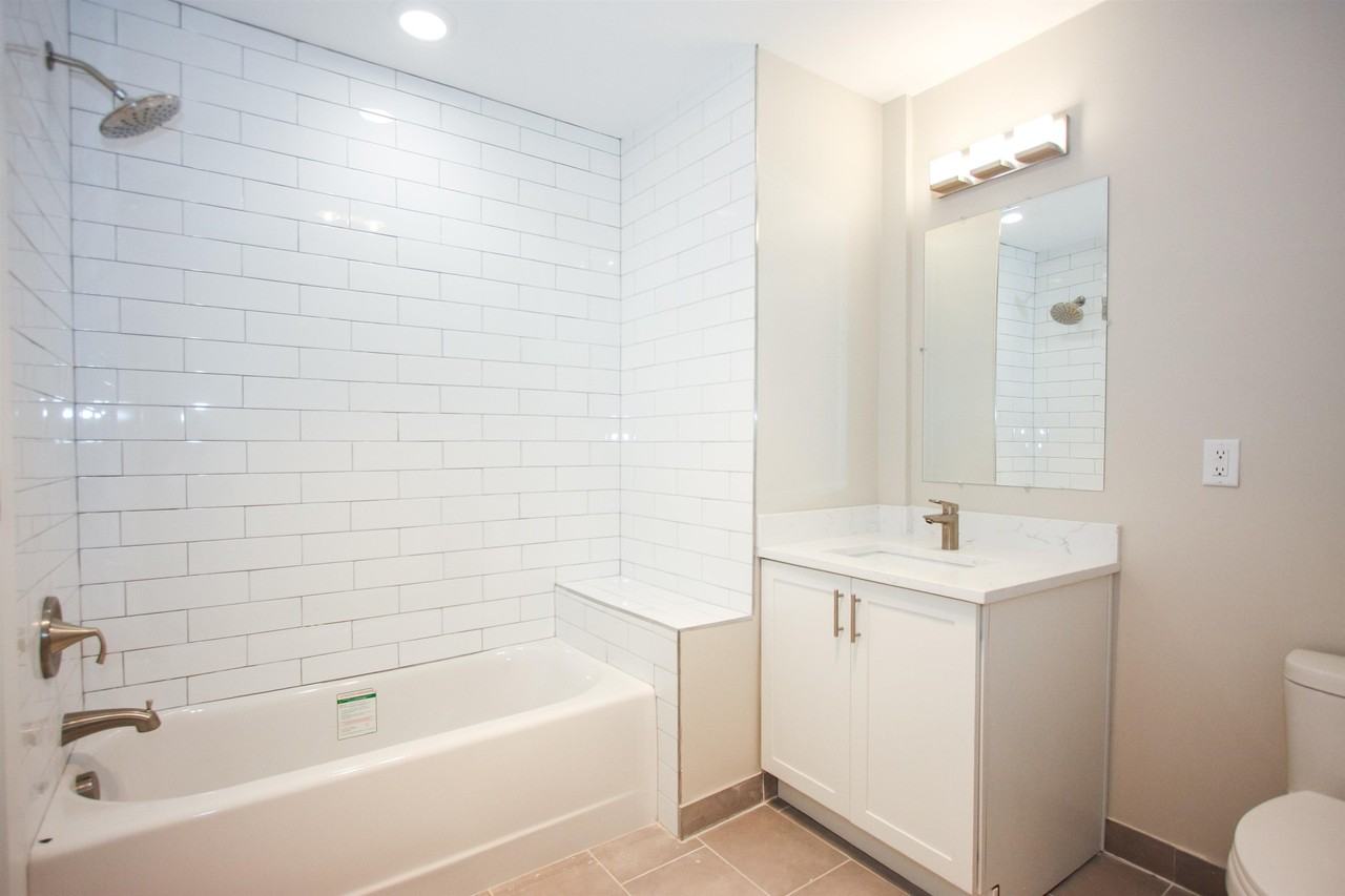 141 Newark Ave #5S - Photo 4 of 18