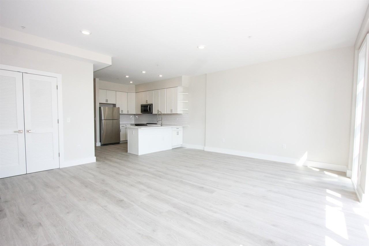 141 Newark Ave #5S - Photo 7 of 18