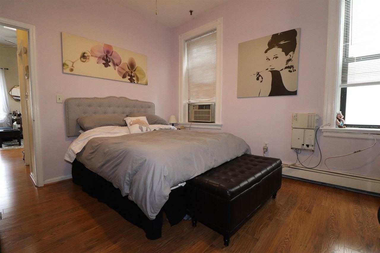 308 8th St #2 - Photo 6 of 8