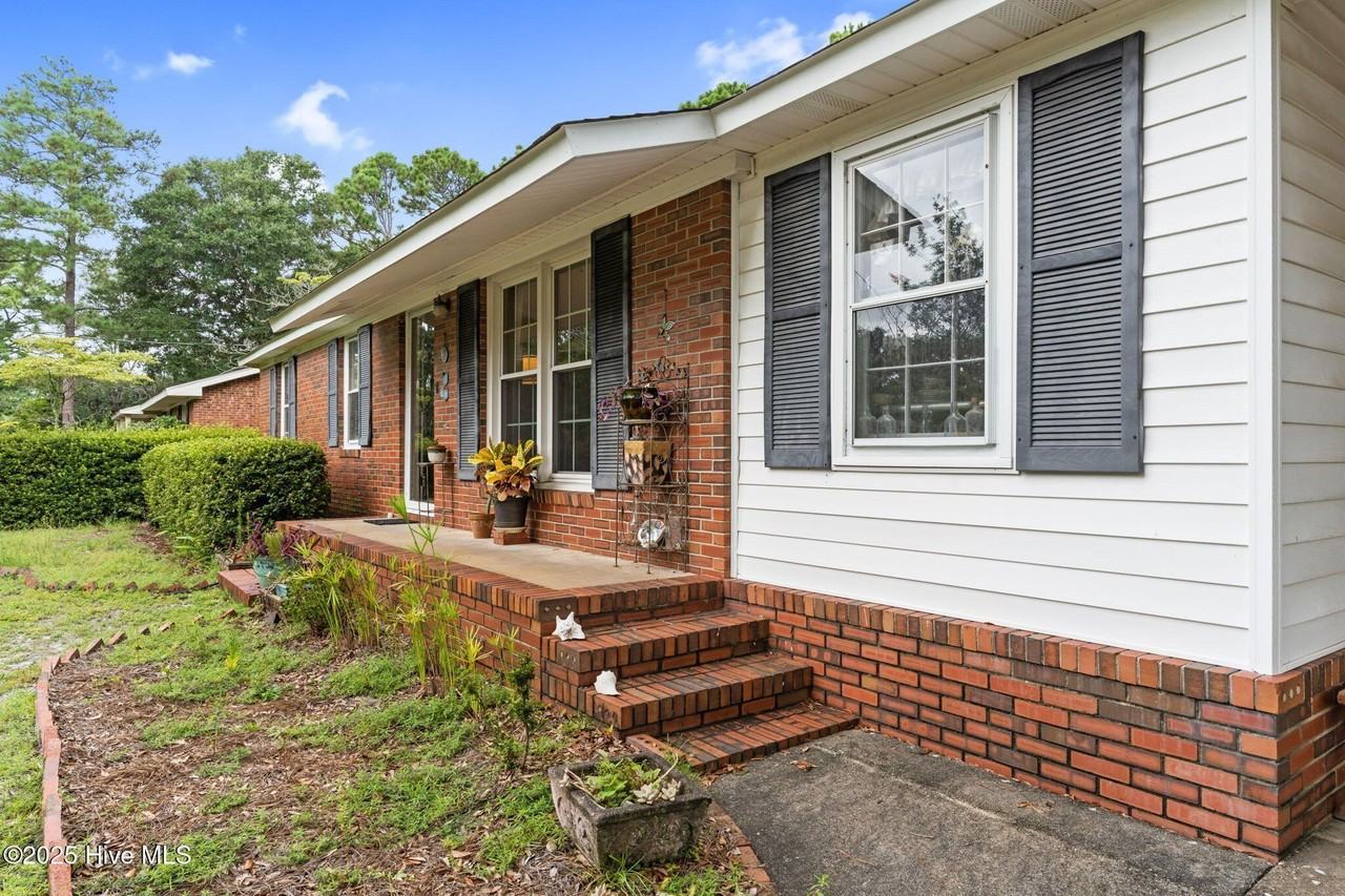 5405 Autumn Dr - Photo 2 of 27